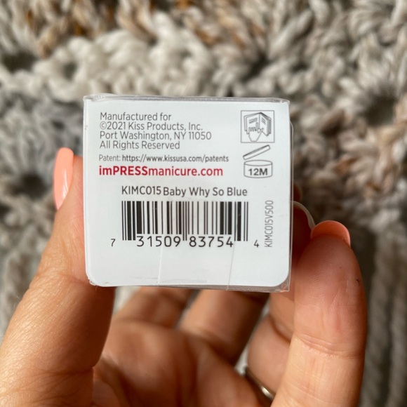 Impress Press on Nails Short Square Baby Blue Nails NEW - Picture 3 of 7